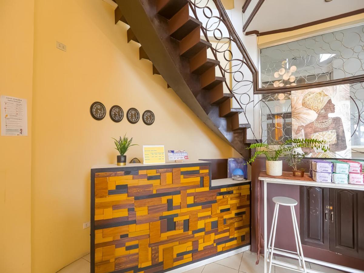 Oyo 759 Royal South Garden Suites Tagaytay City Exteriör bild