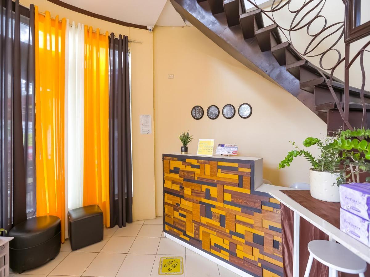 Oyo 759 Royal South Garden Suites Tagaytay City Exteriör bild
